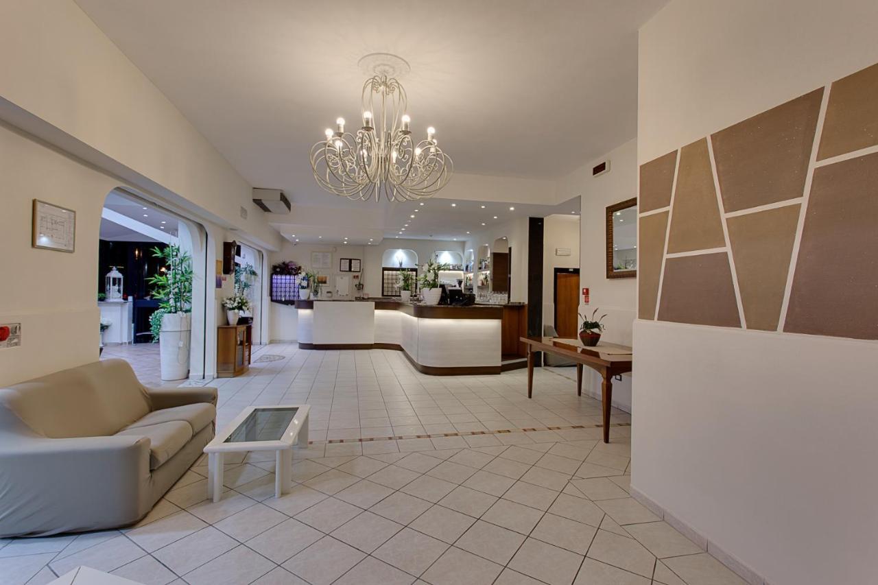 Hotel Anthos Cesenatico Εξωτερικό φωτογραφία